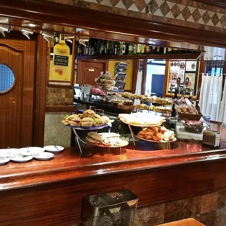 Pension Bide-Ondo Аморебиета-Етхано Екстериор снимка